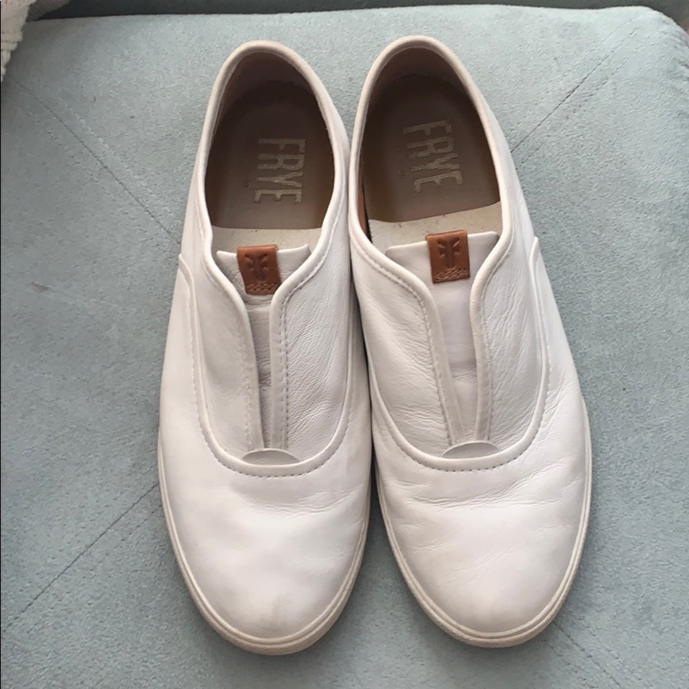 Frye women’s sneakers 8.5 in white